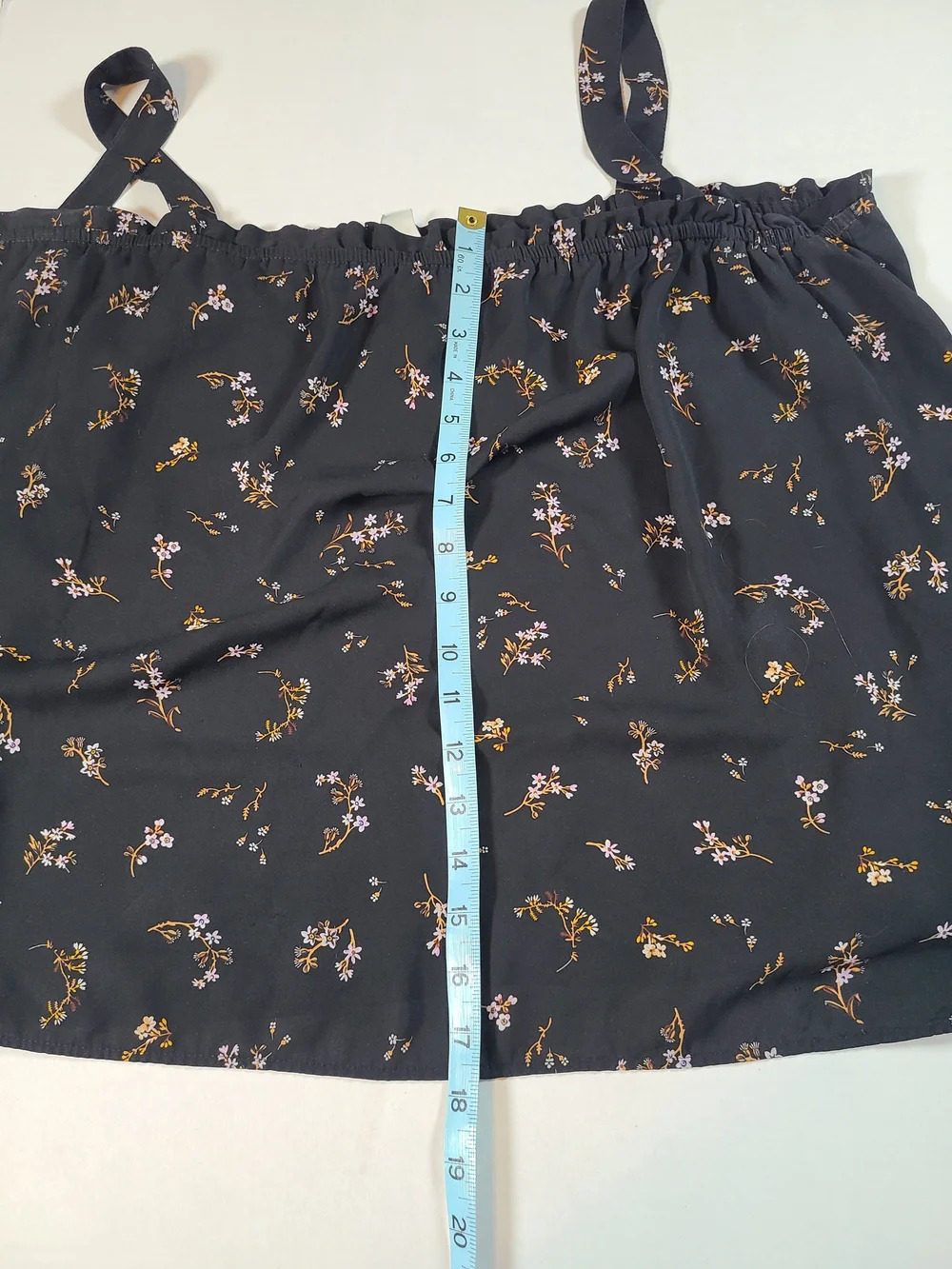 H&M Black Floral Cute Stylish Womens Wide Strapped Blouse Size 12 Ruffle Edge - Picture 8 of 8